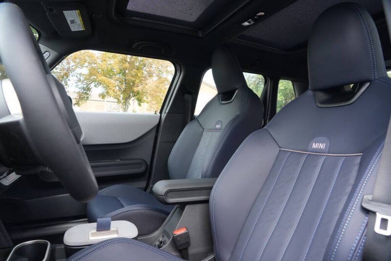 2026-mini-hardtop-4-door-big-3