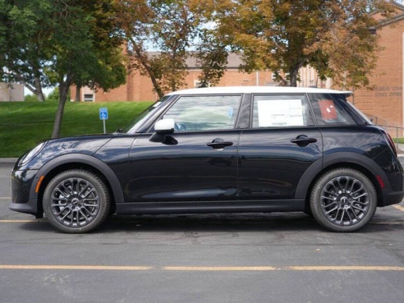 2026-mini-hardtop-4-door-small-1