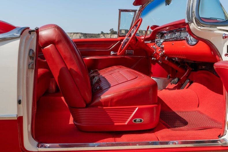 1956-oldsmobile-98-big-3