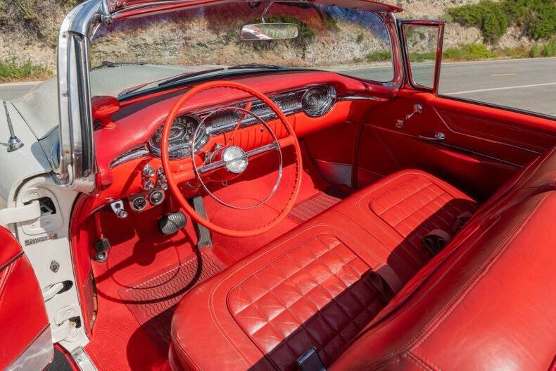 1956-oldsmobile-98-big-4