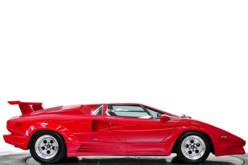 1989-lamborghini-countach-big-3